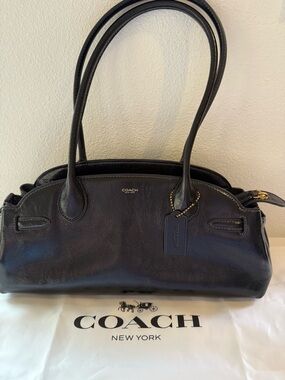 Coach Empire Carryall 34 Black Full Grain Leather